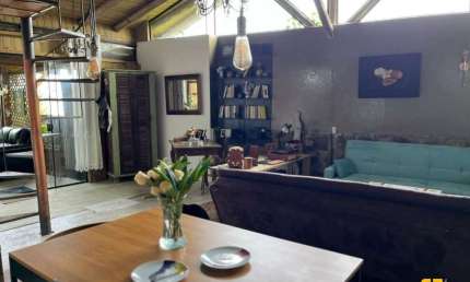 Loft residencial de 135 m2 com vista mar em Sambaqui