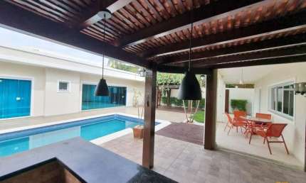 Casa a Venda em Condomínio Fechado - 5 dormitórios ( 3 Suítes) - Bairro Sambaqui  Florianópolis SC