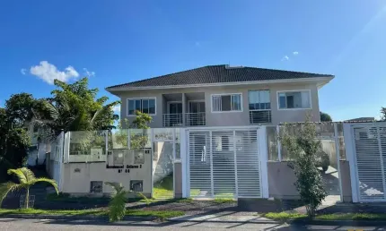 Casa em condomínio fechado com 3 quartos à venda na Rua da Sibipiruna, 68, Cachoeira do Bom Jesus, Florianópolis