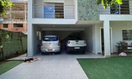 Casa Ingleses com 4 Quartos, 3 suítes. Na Praia dos Ingleses!