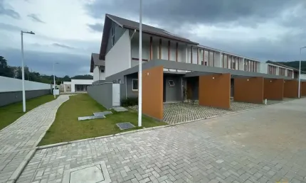 Casa em condomínio fechado com 3 quartos à venda na Rua Sagrado Coração de Jesus, 579, Morro das Pedras, Florianópolis