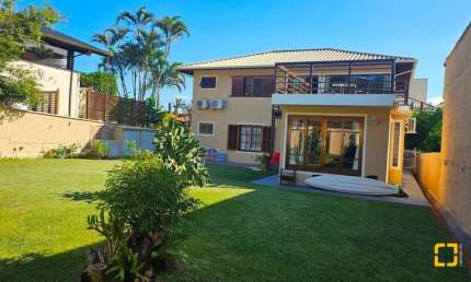 Casa em condomínio fechado com 4 quartos à venda na Rua Gécio de Souza e Silva, 65, Sambaqui, Florianópolis