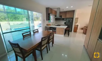 Casa em condomínio fechado com 4 quartos à venda na Avenida Luiz Boiteux Piazza, 4256, Ponta das Canas, Florianópolis