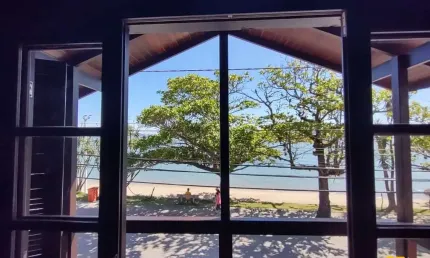 BROGNOLI VENDE - CASA RESIDENCIAL COM 4 DORMITÓRIOS, SENDO 2 SUÍTES, VISTA MAR - STO. ANTÔNIO