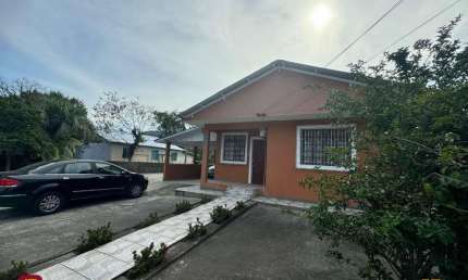 Casa e Terreno com viabilidade a venda no Rio Tavares