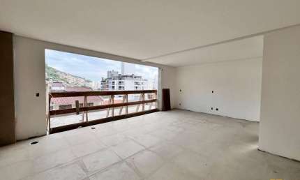 Apartamento tipo Studio com 58,72 m², com varanda, 1 vaga, no Centro