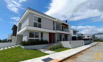 Casa com 3 quartos à venda na Rodovia Doutor Antônio Luiz Moura Gonzaga, 3156, Rio Tavares, Florianópolis