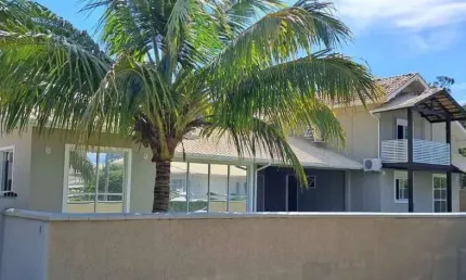 Casa em condomínio fechado com 3 quartos à venda na Rua Isid Dutra, 230, Sambaqui, Florianópolis