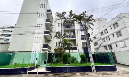 Apartamento 2 dormitórios, 1 suíte, varanda, 1 vaga, na trindade, florianópolis