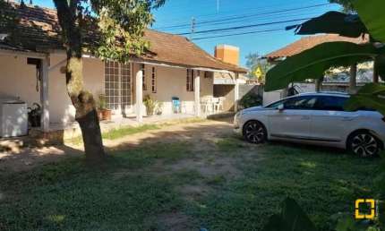 BROGNOLI VENDE- CASA RESIDENCIAL NO BAIRRO DE SAMBAQUI