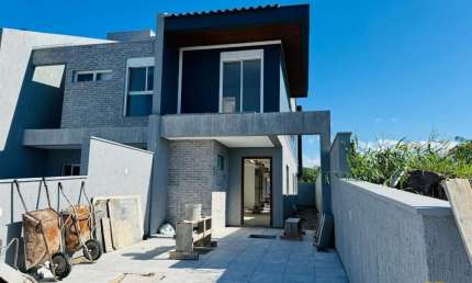 Casa a venda a em loteamento no Campeche - FINANCIÁVEL