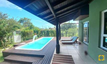 Casa em Condomínio -  Campeche - Pátio com piscina - 4 dormitórios - Florianópolis - SC