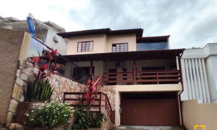 Casa com 3 quartos à venda na Rua Virgínia Quint, 6, Centro, São José