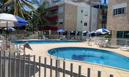 Brogoli Vende- Apartamento no centrinho dos Ingleses - 100 metros da praia