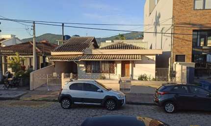 Casa 2 salas, 2 suítes, 1 vaga - Santa Mônica - Florianópolis - SC