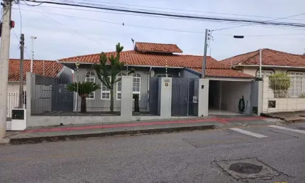 Casa com 4 quartos à venda na Rua Antenor Valentin da Silva, 833, Ipiranga, São José