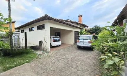 Casa com 3 quartos à venda na Rua Nossa Senhora de Fátima, 1107, Campeche, Florianópolis