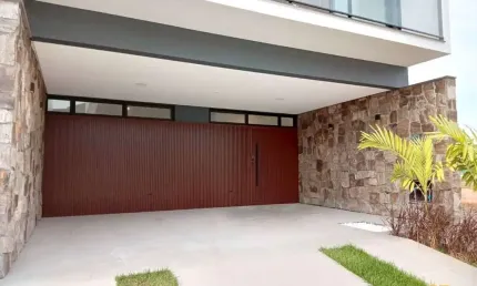 Casa a venda com 216 m² construídos, em condomínio fechado por 1.390.000 em Biguaçu-SC