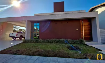Brognoli Vende - Casa Alto Padrão à Venda em Condomínio Fechado - Florianópolis/SC