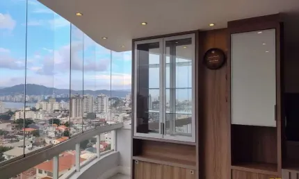 Cobertura para Venda, Florianópolis-SC, Estreito, 3 dor, sendo 3 suítes, 4 banheiro2, 2 vagas e HB