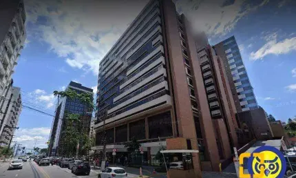 Sala Comercial com 76m² Privativos e 2 Vagas de Garagem - Próx. Av. Beira Mar Norte!