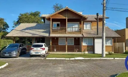 Casa - à venda com 3 dormitórios, sendo 2 suítes, piscina, churrasqueira - venda - Vargem Grande -Florianópolis