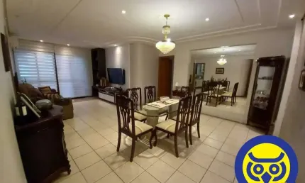 Apartamento com 4 quartos e 3 vagas de garagem no Centro - Florianópolis