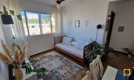 Apartamento 1 quarto, 1 vaga de garagem e bem localizado próximo à UFSC!