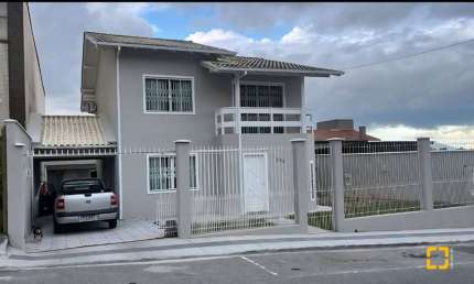 CASA no Jardim cidade de Florianópolis em São José SC