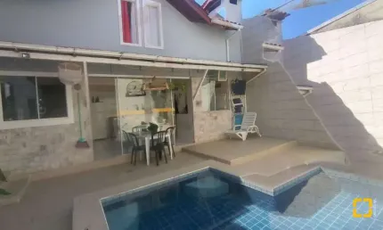 Casa com 4 quartos, piscina no Monte Verde, Florianópolis