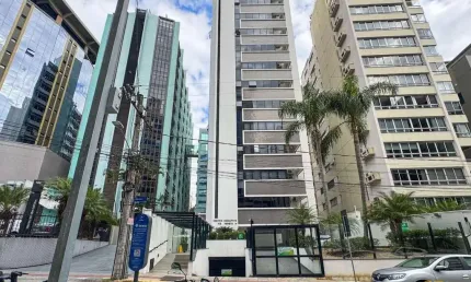 Sala Comercial no Centro de Florianópolis / Santa Catarina