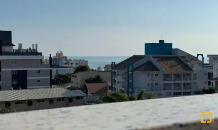 Cobertura duplex mobiliada à venda na Praia dos Ingleses, Florianópolis