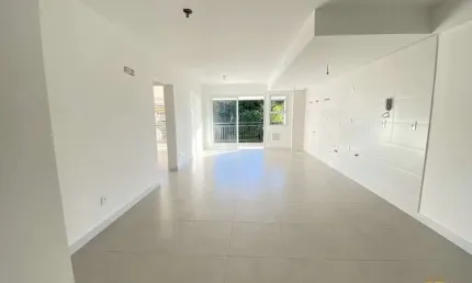 Apartamento com 2 suítes à venda no João Paulo - Florianópolis