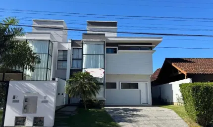 Casa Financiável à Venda na Lagoa da Conceição - Florianópolis