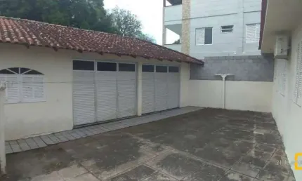 Casa à venda bairro pantanal - próximo a universidade federal (ufsc)