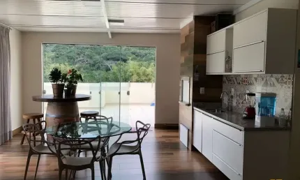 Brognoli Vende - Cobertura 4 dormitórios no Ingleses Norte
