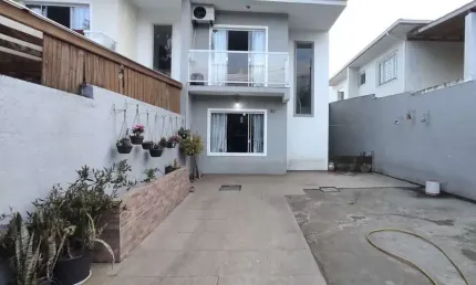 Casa com 2 quartos à venda na Rua Jerivá, 87, Potecas, São José