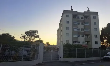 Apartamento para venda com 2 quartos e vaga em palhoça