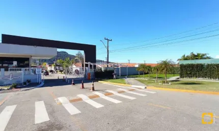 Casa em condomínio fechado com 3 quartos à venda na Avenida Paulo Roberto Vidal, 2578, Bela Vista, Palhoça