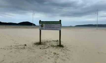 Terreno comercial à venda na Avenida do Papagaio, 500, Balneário Ponta do Papagaio (Ens Brito), Palhoça