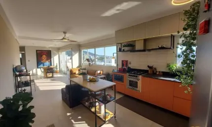 Cobertura no córrego grande, 2 vagas, próximo à ufsc.