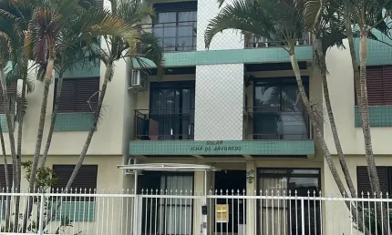 Apartamento à Venda nos Ingleses – Mobiliado e Perto da Praia
