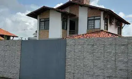 Casa para venda com 250 metros quadrados com 3 quartos em Gruta de Lourdes, Jardim do Horto 1