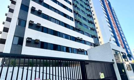 Apartamento à venda na Jatiúca – 2 quartos (1 suíte) – 64 m² – Vaga coberta – Condomínio c/ água e gás! **    ** Localização privilegiada:**   No coração do **bairro da Jatiúca**, um dos mais desejado