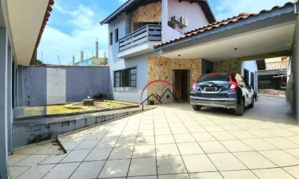 Casa com 3 quartos à venda na Rua Silvio Pinto Soares, 63, Balneario Sambura, Peruíbe