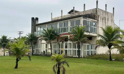 Casa com 4 quartos à venda na Avenida Padre Anchieta, 7435, Jardim Mar E Sol, Peruíbe