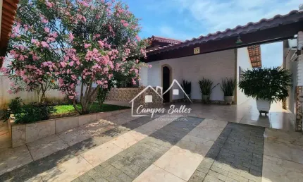 Casa com 2 quartos à venda na Rua General Ataliba Leonel, 169, Centro, Peruíbe