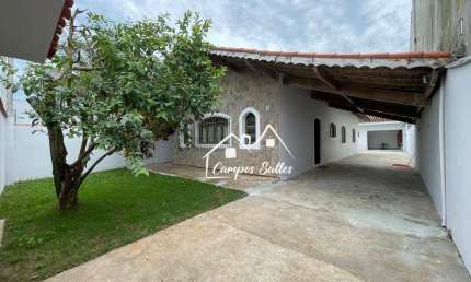 Casa com 3 quartos para alugar na Rua Xingu, 77, Cidade Nova Peruibe, Peruíbe