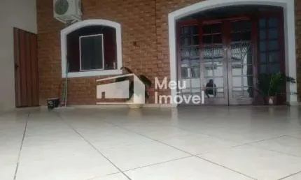 Investimento com Retorno Garantido! 5 Casas em Terreno Amplo – Prontas e Alugadas
