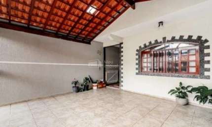 FGA - Vende-se Sobrado Bosque dos Ipes com 3 dormitorios